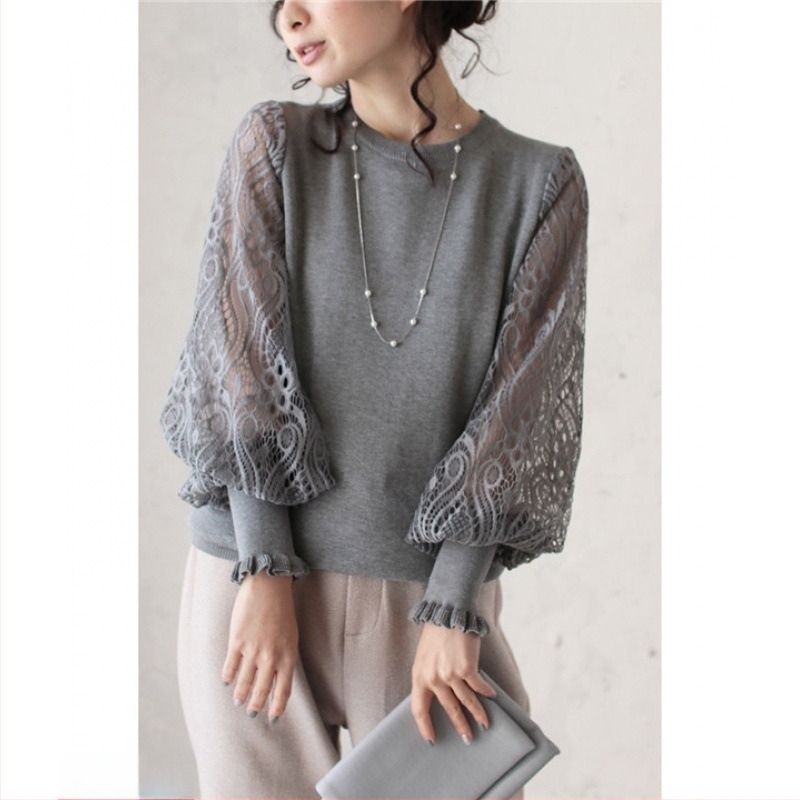Pleteni top s čipkastim balonastim rukavima, casual (Proljeće 2023)