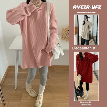 Trudnički pleteni džemper, slobodan kroj, akrilna vlakna, 2025, uvijeni cvjetni uzorak