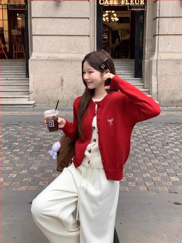 Cardigan od viskoze s lažnim dvodijelnim dizajnom, U-izrez, dugi rukavi, opušten kroj