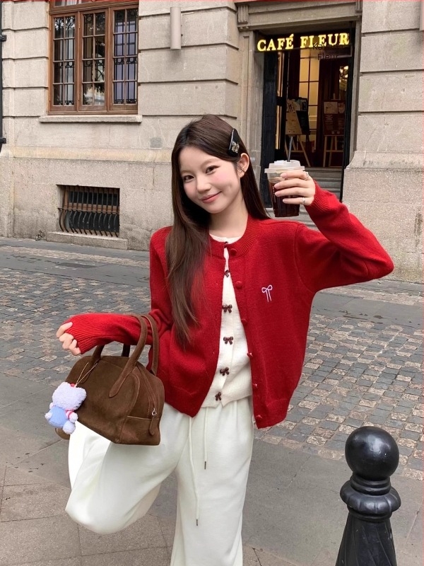 Cardigan od viskoze s lažnim dvodijelnim dizajnom, U-izrez, dugi rukavi, opušten kroj