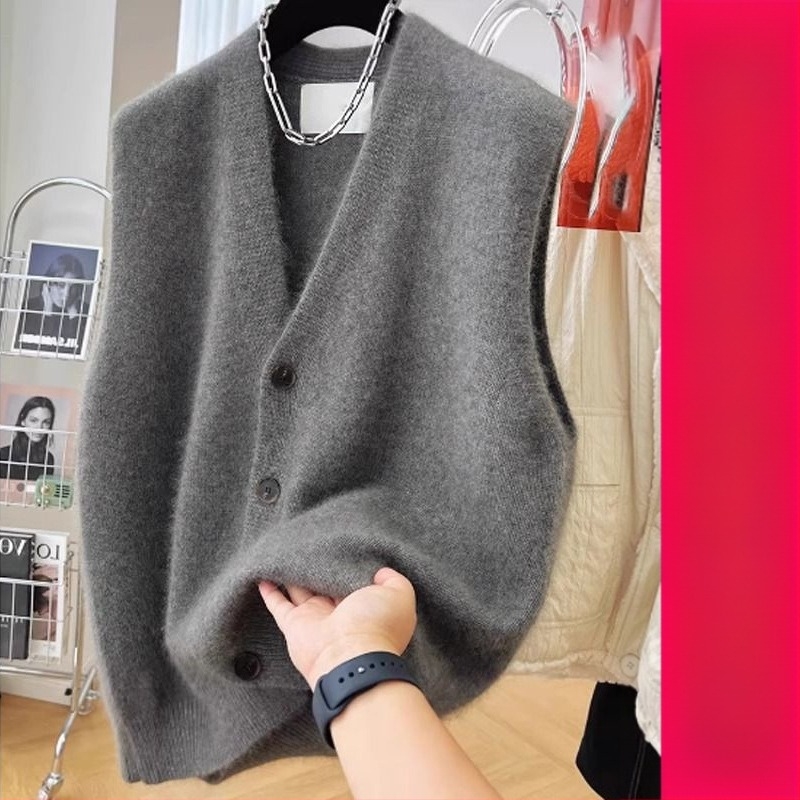 Ženski bezrukavni kardigan-vest s V izrezom, slobodan kroj, srednja duljina 50–65 cm, viskoza 70–80%, Proljeće 2025