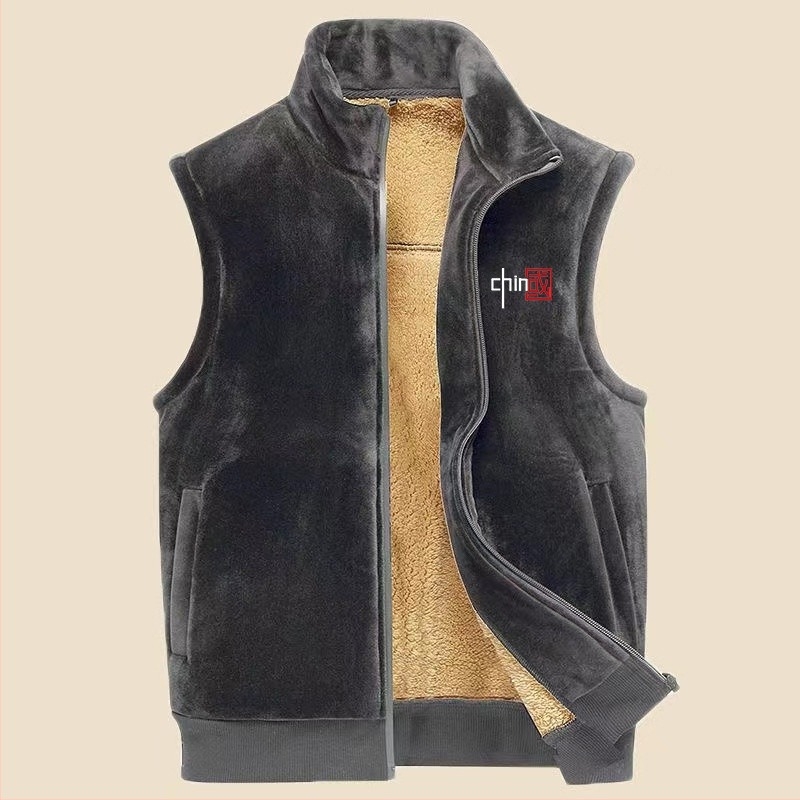 Muški zimski prsluk sa stojećim ovratnikom, podstavljeno flisom, deblji, širokog kroja, džepovi, ravni rub