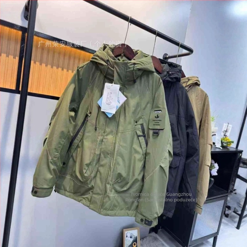 Muška zimska jakna s kačjim perjem, ležernog kroja, kapuljača, zatvarač, sadržaj perja 91–95%