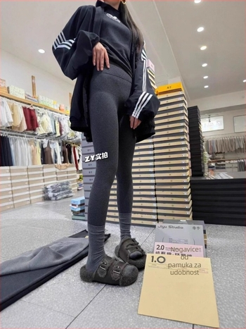 Ji Yu 3.0 Pamučne tajice s vertikalnim prugama za žene, za nošenje kao vanjski sloj, kontrola trbuha i podizanje stražnjice, uski kroj za vitke noge, Barbie stil