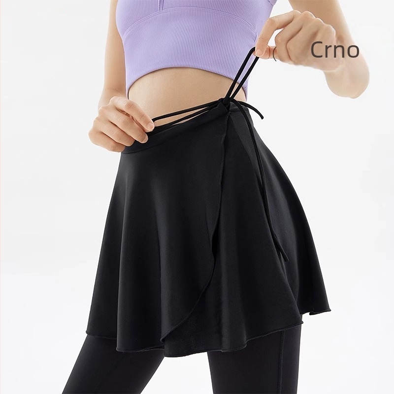 Jednodelna joga suknja za pokrivanje bokova - 70-80% najlon, 20-30% elastan; mikroelastičnost, kratka duljina, casual japansko-korejski stil; brend Get excited