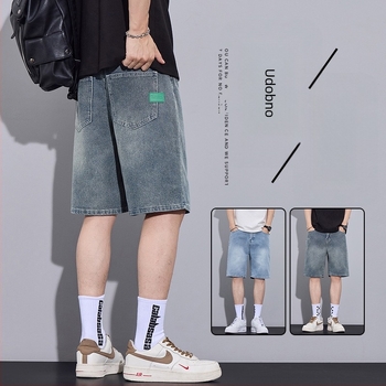 Muške traper šorc – labav ravni kroj, retro uzorak zvjezdano nebo, ljeto 2025 izdanje, mješavina pamuka 52%, poliester 27.8%, regenerirana celuloza 20.2%