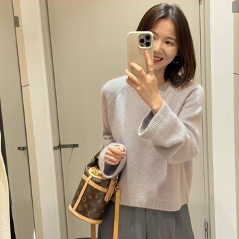 Ženski kašmir džemper s kapuljacom i okruglim izrezom, redoviti kroj, mješavina kašmira 30–50%, elegantan gradski stil