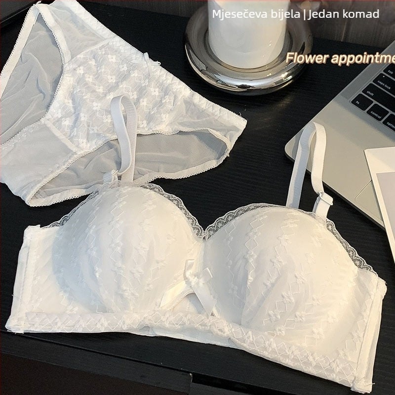 Bez naramenica bandeau grudnjak, čipka i najlon, košarica: polkosar, odvojive dvostruke naramenice, stražnji zatvarač s tri reda kukica, oblik: tanak gornji rub i širi donji