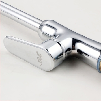 Kuhinjski faucet od bakra, mije toplu i hladnu vodu, rotirajući, keramički kartridž ventila