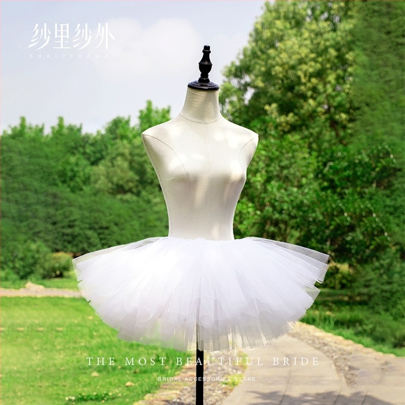 Lolita suknja bez kostiju, četiri sloja mrežaste i pufaste