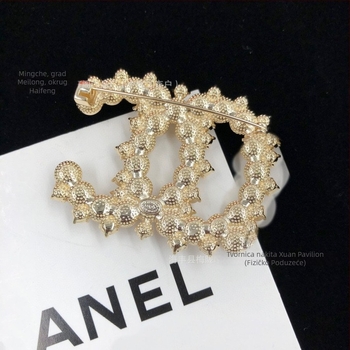 Broš s umjetnim perlama, oblik slova, elektroplating, svjež i sladak stil, za žene