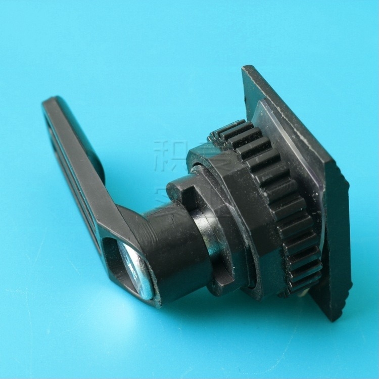 Cilindrična brava za ormariće, model New Foundation lock, plastični materijal, pogodna za ormariće i razvodne ormariće, moguće prilagođavanje