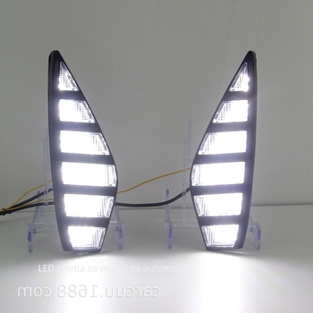 Honda Civic dnevna svjetla za 25 modela i prednja svjetla za maglu s LED-om u 3 boje te sekvencijski pokazivač smjera