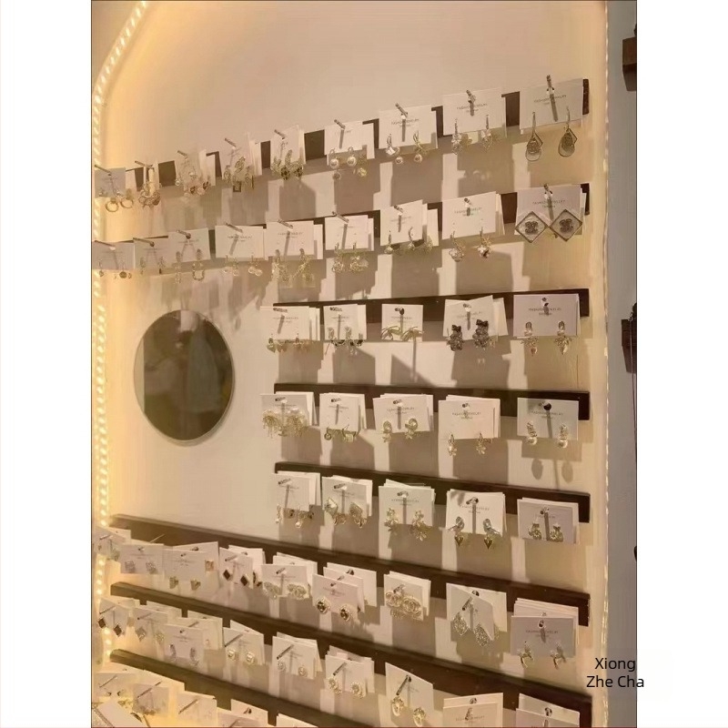 Držač za naušnice – Materijal: TPR, Značka: Xiong zhecha, Podrijetlo: Yunnan, Godina/Sezona: Zima 2025, Stil: girly