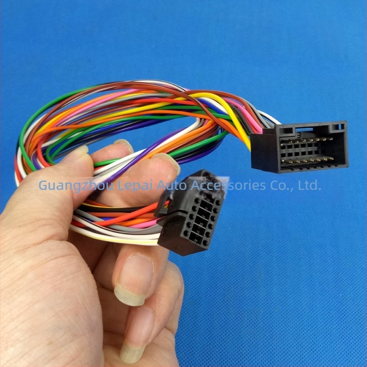 Proširni kabel s 16 pinova za Zhongxun javnu verziju Android navigacijske velike zaslonske jedinice – 16-pinski muški i ženski konektor, 12V, plast+metal