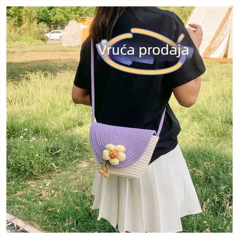 Slamnata pletena torba za žene — casual stil, pamuk, cvjetni detalj, nosenje na ramenu ili crossbody, proljeće 2025