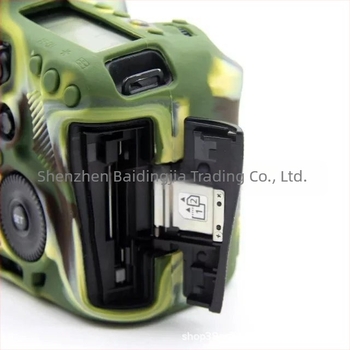 SLR torbica za fotoaparat s silikonovim pokrovom – klasični clutch stil, kompatibilno s Canon 5D3/5DS/5DSR (Materijal: silikon; otpornost na trošenje; otpornost na udarce; Kompatibilni modeli: Canon 5D3/5DS/5DSR)