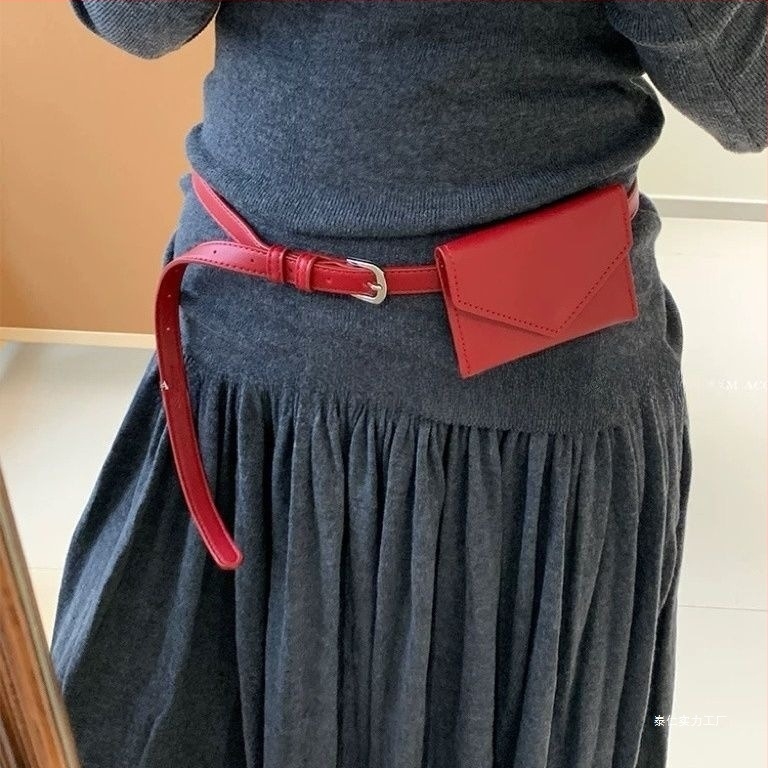 Torba za pojas od super vlakana, kopča od nehrđajućeg čelika, kopčanje vezanjem, tanak profil (<2 cm), ručno izrađene perle