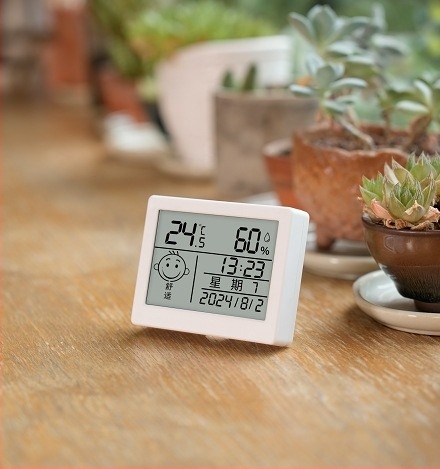 Bežični digitalni mjerač temperature i vlage za kućno okruženje – zidni ili stolni montažni, visoka preciznost, napajanje s 2x AAA baterijama