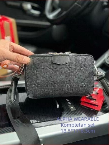 Muška crossbody torba za rame - PVC, bez podstave, za 8-inčni laptop, uzorak s slovima, u kutiji
