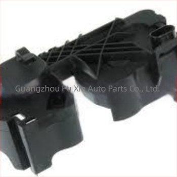 Tunfer elektronička brava za motorni prostor – Mercedes-Benz A-klasa (W176) 2013–2018; dijelovi: 2468700558, 2468800460, 246 880 04 60; tip: elektronička brava