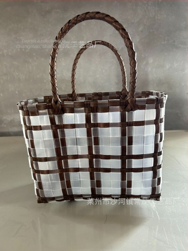 Ručna pletena torba od slame, stil književnosti i umjetnosti, horizontalni kvadratni oblik, ručna izrada, tkanina podstava, vanjska otvorena džep