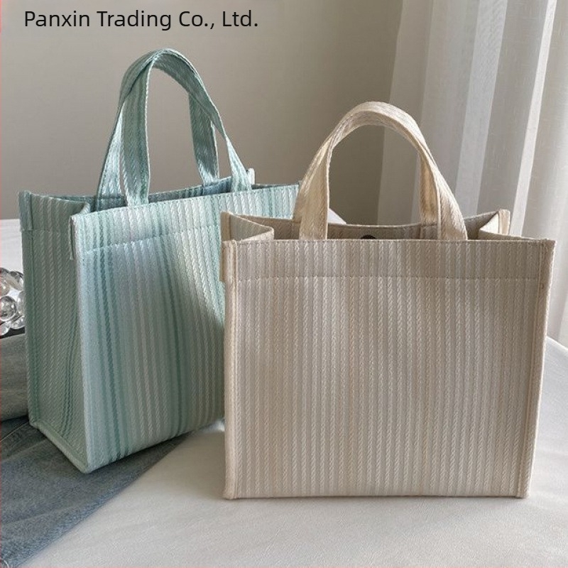 Nova torbica, stil malog kvadratnog oblika, poliester, podstava od pamuka, proljeće 2025, Bin