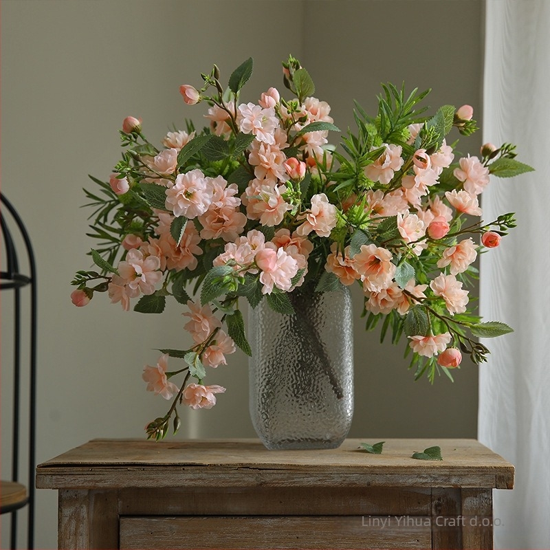 Aranžman svilenih cvjetova kamelije za stol — Brand: One Flower Floral Art; Materijal: Svilen cvjetovi; Vrsta: Kamelija; Stil: Novi kineski stil; Postupak: Drugo