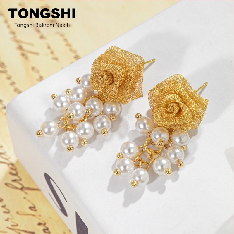 Naušnice – oblik cvijeta, cinkova legura, elektroplatiranje, keramički ušni čepi, stil osoban, proljeće 2025