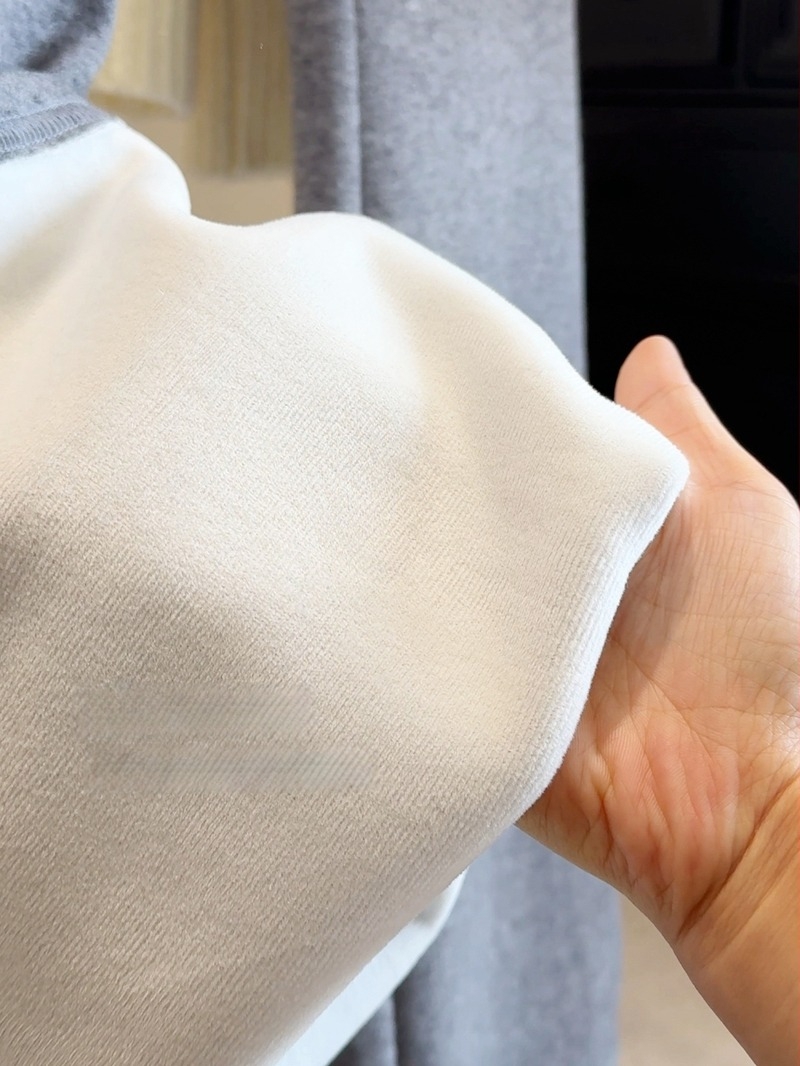 Ženske hlače s flecom iznutra, debeli, blago prošireni kroj, elastični visok pojas, casual stil, zima 2025