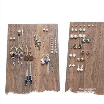 Metalni stalak za izlaganje nakita, 3-etažni, umjetnički stil, podrijetlo Jilin, proljeće 2025