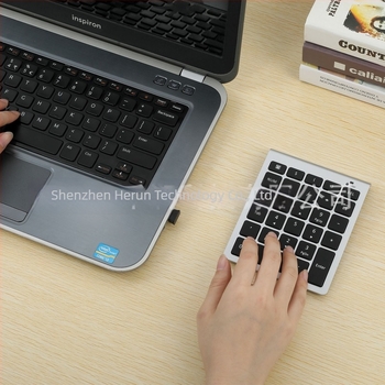 RF302 Bežični numerički tipkovnica – 28 tipki, USB sučelje, 2.4G bežična veza, Plug-and-Play