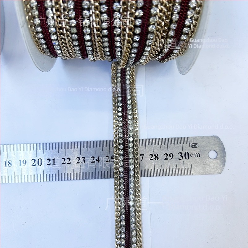 Ručni rhinestone lanac s ljepilom mrežom dijamanata – Totem uzorak, srednja veličina, proljeće 2025, modni dodatak za vjenčanicu, cipele, torbe i odjeću