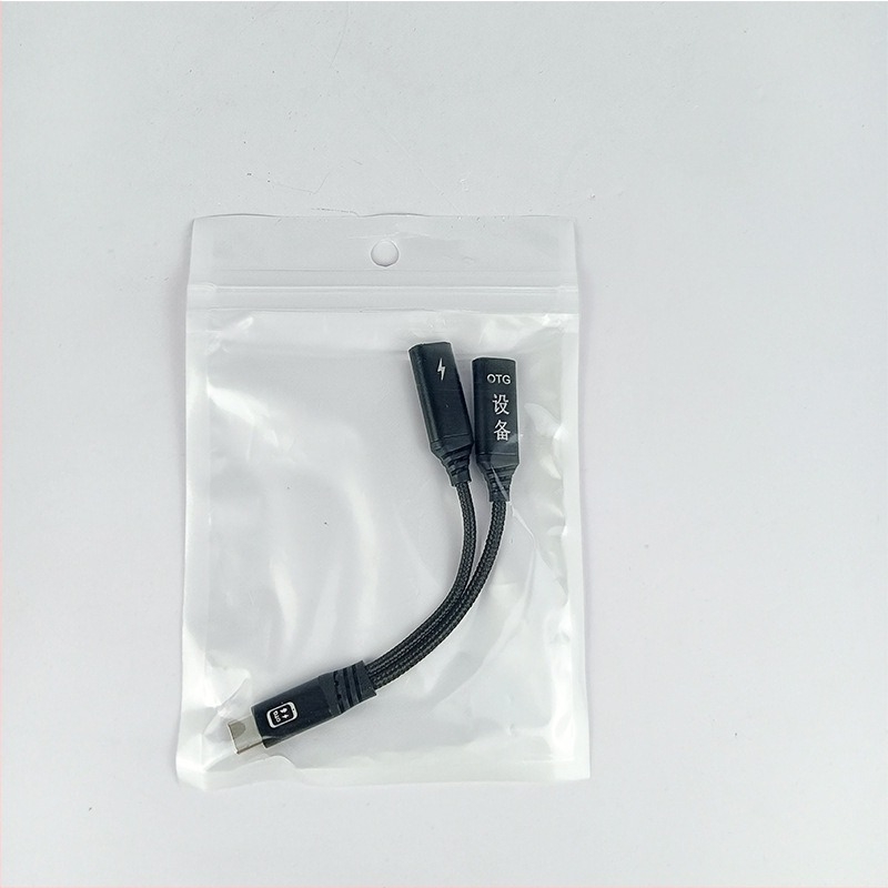 OTG USB-C adapter za Apple i Android s passthrough napajanjem; podržava USB disk, miš i audio sučelje za live streaming