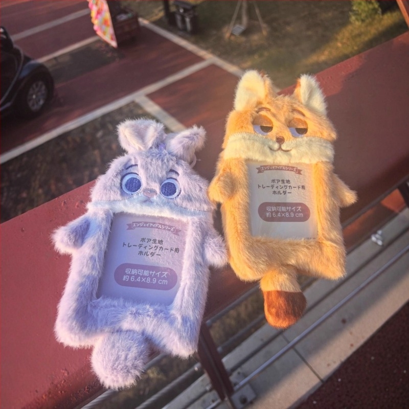 Plišani zeka ključić - crtani dizajn, izuzetno mekan kratki pliš, PP pamuk punjenje, prilagodljivi uzorci (uzrast 7–14)