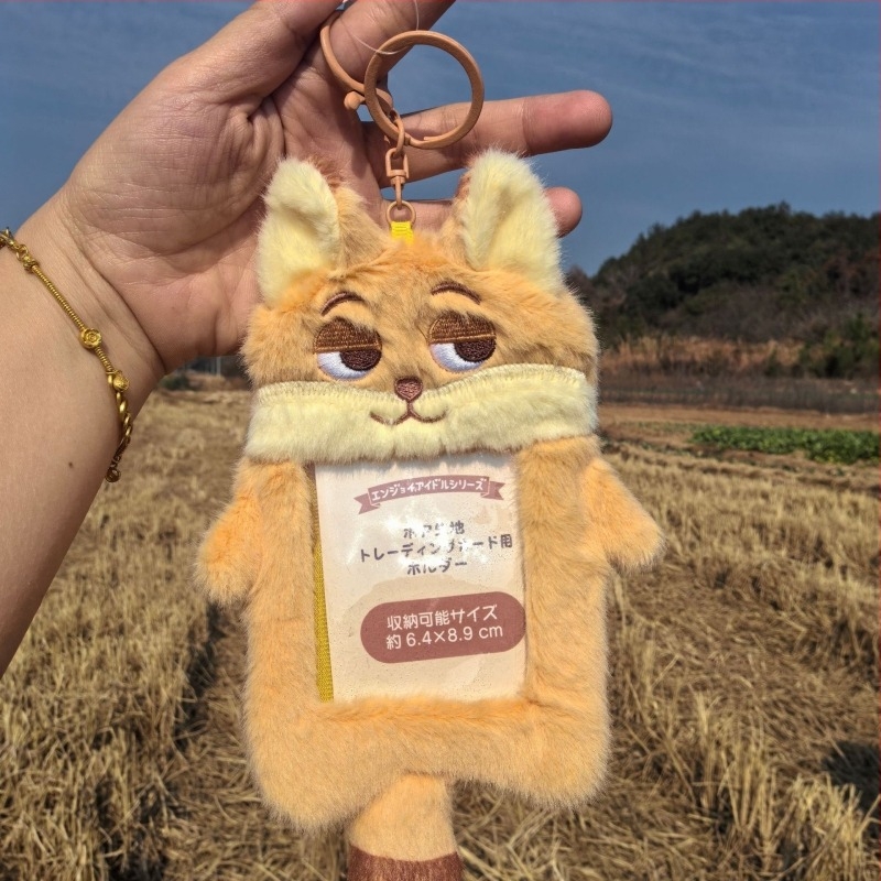 Plišani zeka ključić - crtani dizajn, izuzetno mekan kratki pliš, PP pamuk punjenje, prilagodljivi uzorci (uzrast 7–14)