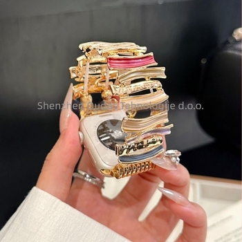 Metalni geometrijski lanac za Apple Watch — Materijal: metal; Brend: Bez marke; Kod proizvoda: Apple's high-end irregular metal geometric chain