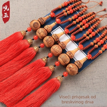 Auto privjesak od breskvinog drveta s graviranom tikvom – kineski tradicionalni stil