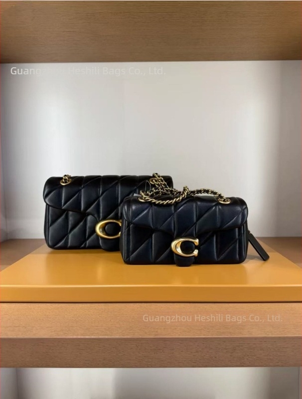 Torba od ovčje kože u stilu Tabby Dionysus, dijamantno prešivana, zatvaranje poklopca, pretinac za telefon i lančana naramenica