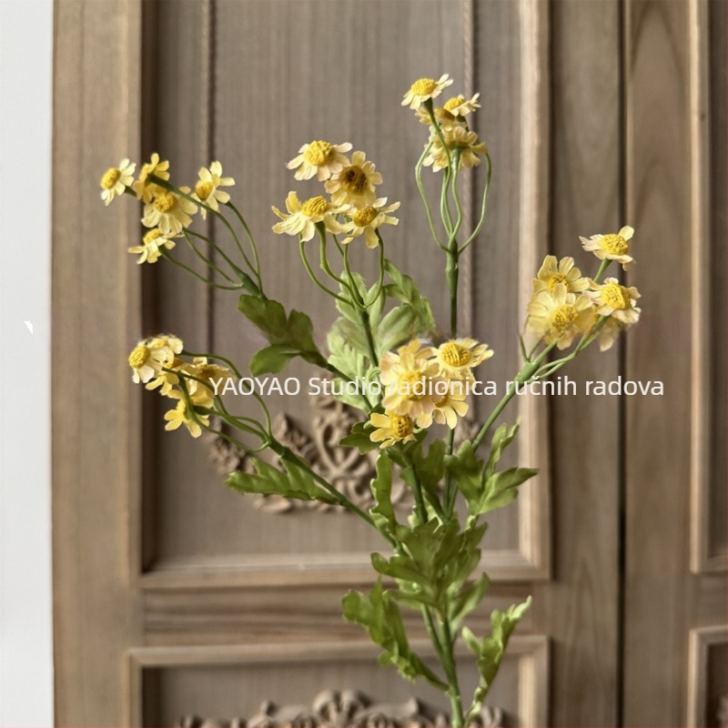 Umjetni Daisy buket — Visokokvalitetni chamomile stil, ručno držani ukras dnevnog boravka; Materijal: plastika, svila; Zanat: aranžiranje cvijeća; Sorta: Daisy; Namjena: Dekoracija