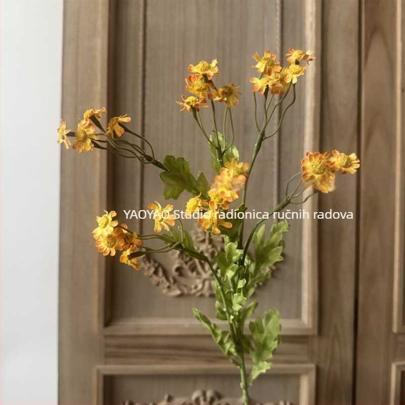 Umjetni Daisy buket — Visokokvalitetni chamomile stil, ručno držani ukras dnevnog boravka; Materijal: plastika, svila; Zanat: aranžiranje cvijeća; Sorta: Daisy; Namjena: Dekoracija