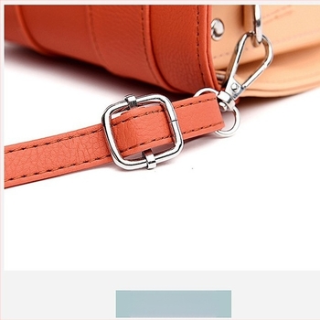 Ženska Cambridge crossbody torba, PU materijal, gradski stil, unutarnje pretince: pretinac sa zatvaračem, džep za mobitel, džep za identifikacijski dokument, poliester podstava