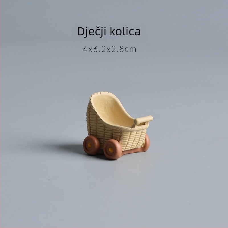 Topper za svadbenu tortu – figura mladenke i mladoženje od smole, crtani stil, mikro krajolik