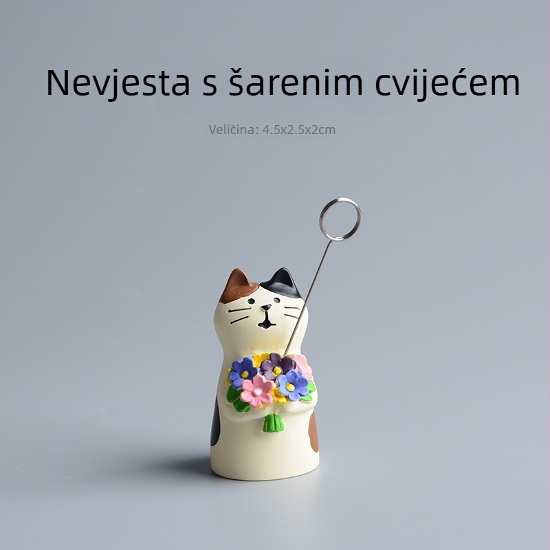 Topper za svadbenu tortu – figura mladenke i mladoženje od smole, crtani stil, mikro krajolik