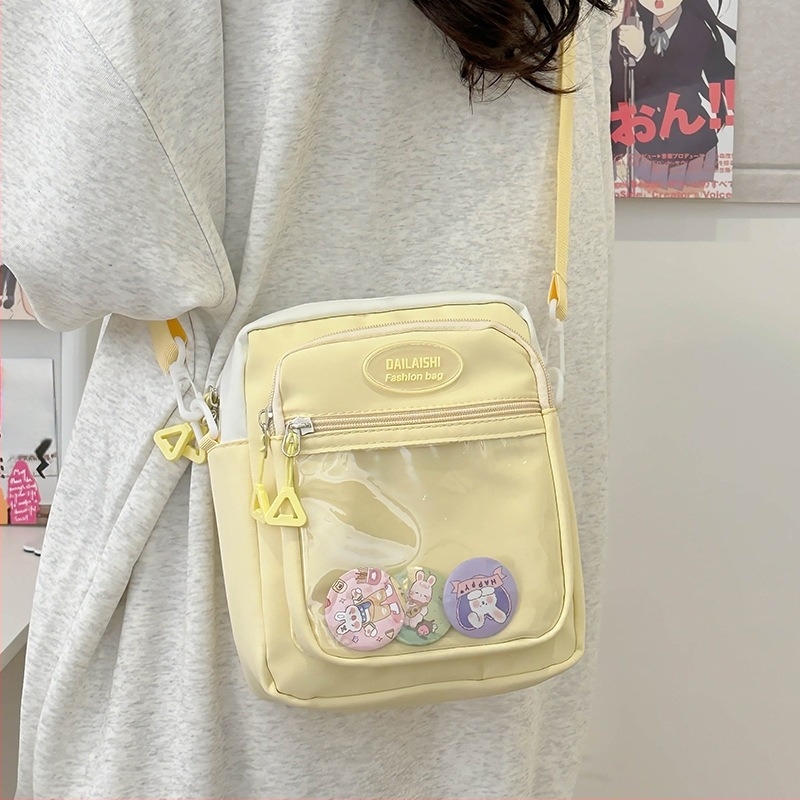 Nylon torbica za rame, crossbody stil – vertikalni kvadratni oblik, zatvarač, unutarnji džepovi za telefon, identifikacijsku karticu i kameru