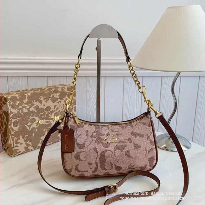 PU crossbody torba, ulični stil, horizontalni kvadratni oblik, unutarnji džep sa zatvaračem, poliester podstava.