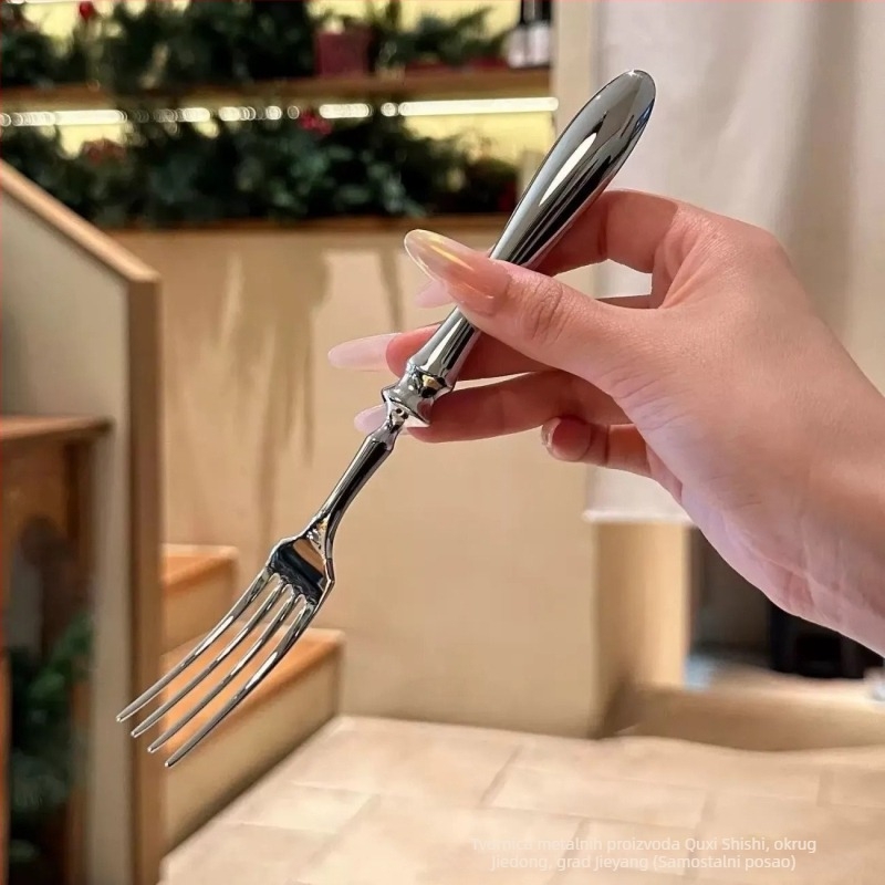 Set nože, vilice i žlice — nehrđajući čelik 304, kovano, drška u obliku tikve, ogledni završetak