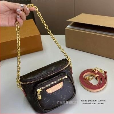 Denim torba preko ramena s zatvaračem, oblik jastuka, dvostruka naramenica i džep za telefon — gradski stil