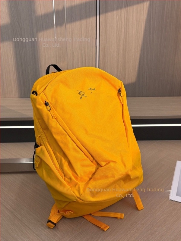 Unisex planinarski ruksak, 20–35 L, najlon, lagan i vodootporan, kompatibilan s 14-inčnim laptopom, naramenice s zračnim jastukom
