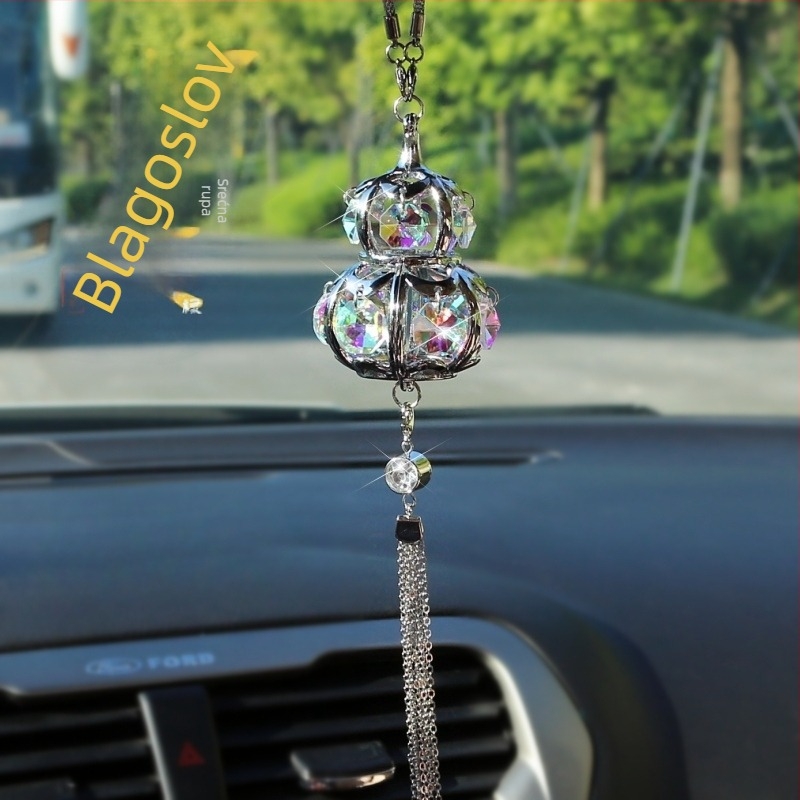 Metalni privjesak za auto, crtani stil, aroma funkcija (Materijal: metal; Stil: crtani; Funkcija: aroma)
